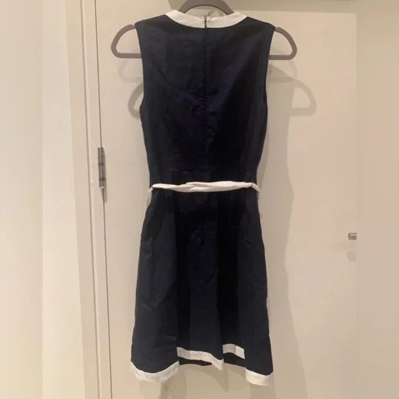 Boden Josie Dress in Navy Blue Classic Size 12 with Belt Pristine Condition - Picture 10 of 10